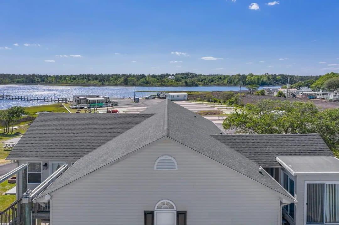 Surf City Serene Waterfront Vacation Home Exterior photo